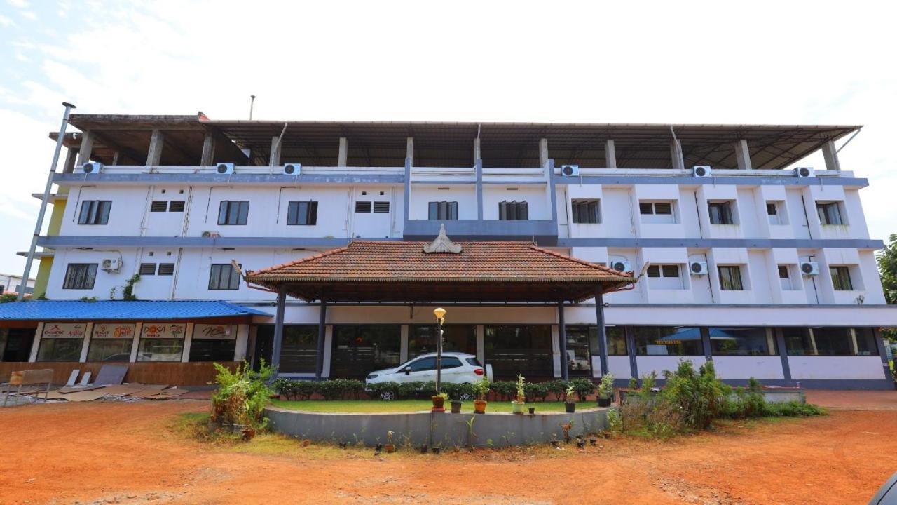 Kukuresidency Hotel Wadakkanchery ภายนอก รูปภาพ