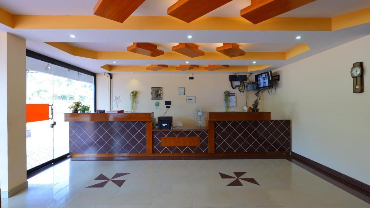 Kukuresidency Hotel Wadakkanchery ภายนอก รูปภาพ